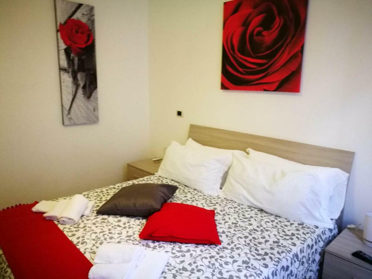 Falco Holiday House โรม ภายนอก รูปภาพ