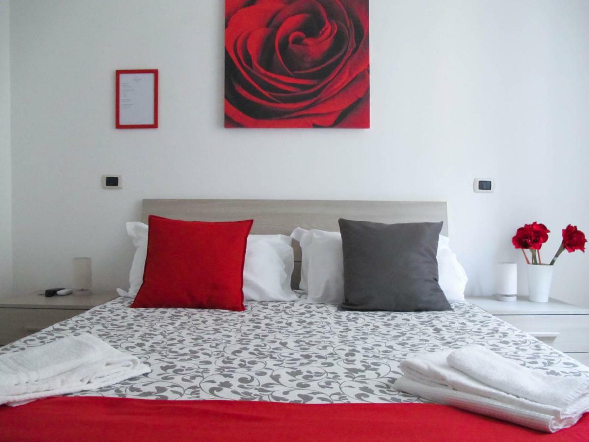 Falco Holiday House โรม ภายนอก รูปภาพ