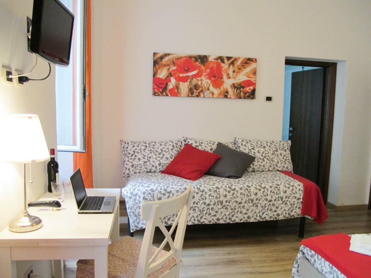 Falco Holiday House โรม ภายนอก รูปภาพ