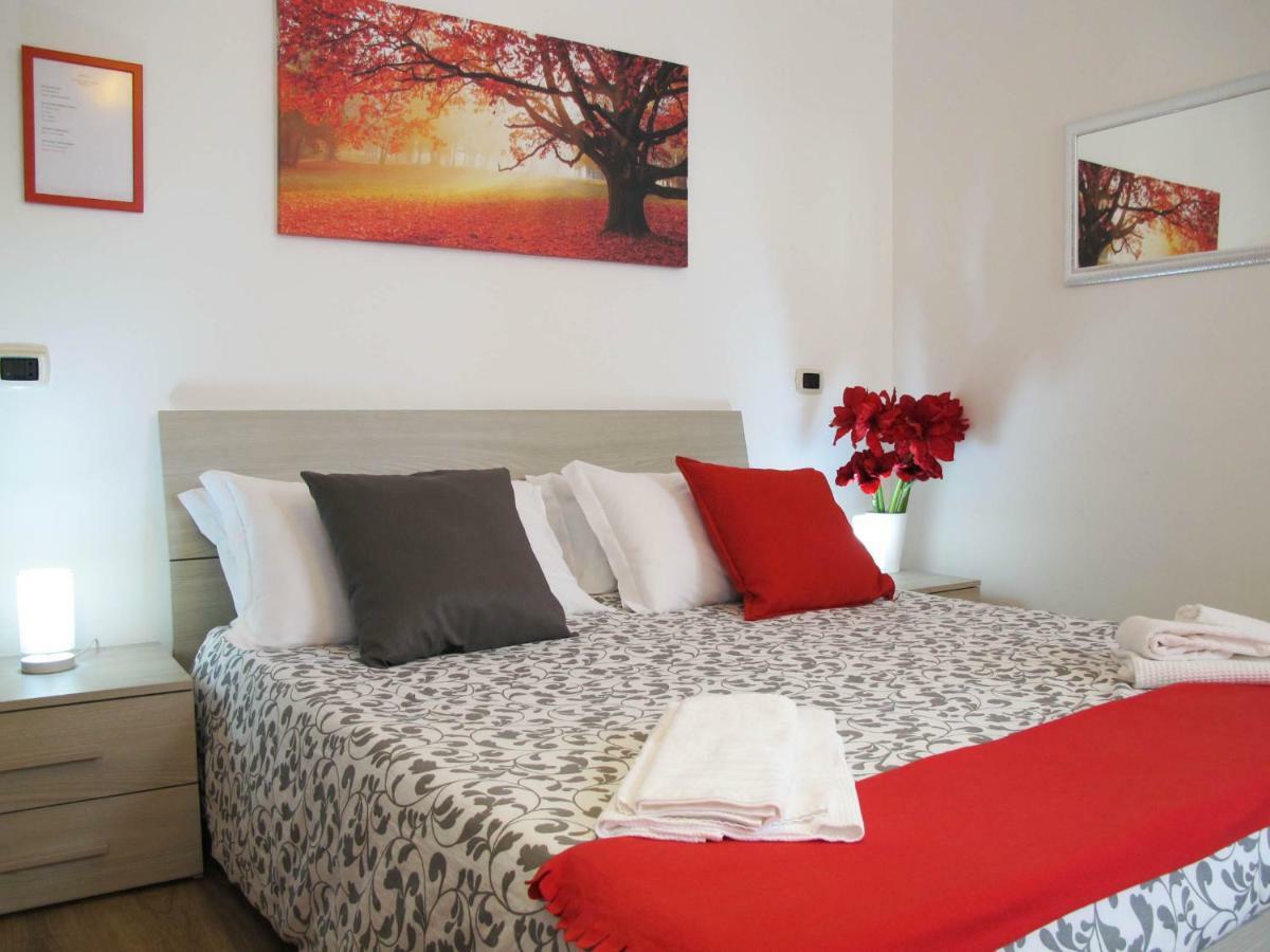 Falco Holiday House โรม ภายนอก รูปภาพ