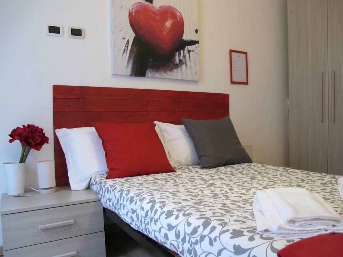Falco Holiday House โรม ภายนอก รูปภาพ