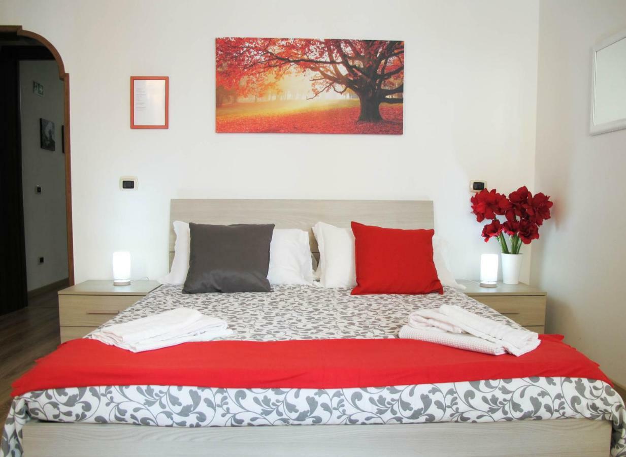 Falco Holiday House โรม ภายนอก รูปภาพ
